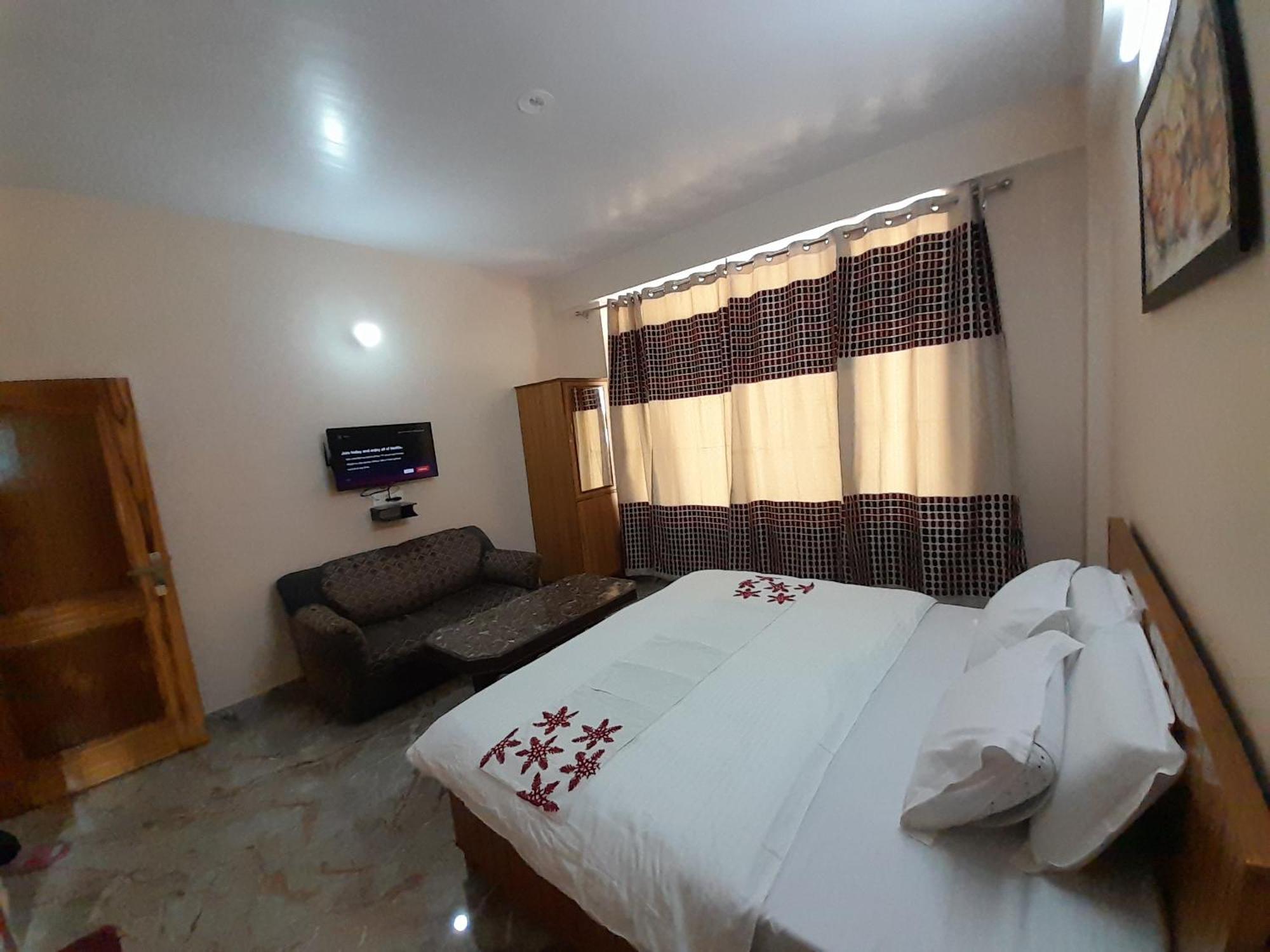 Mountain And Peace Apartment Shimla Exterior foto