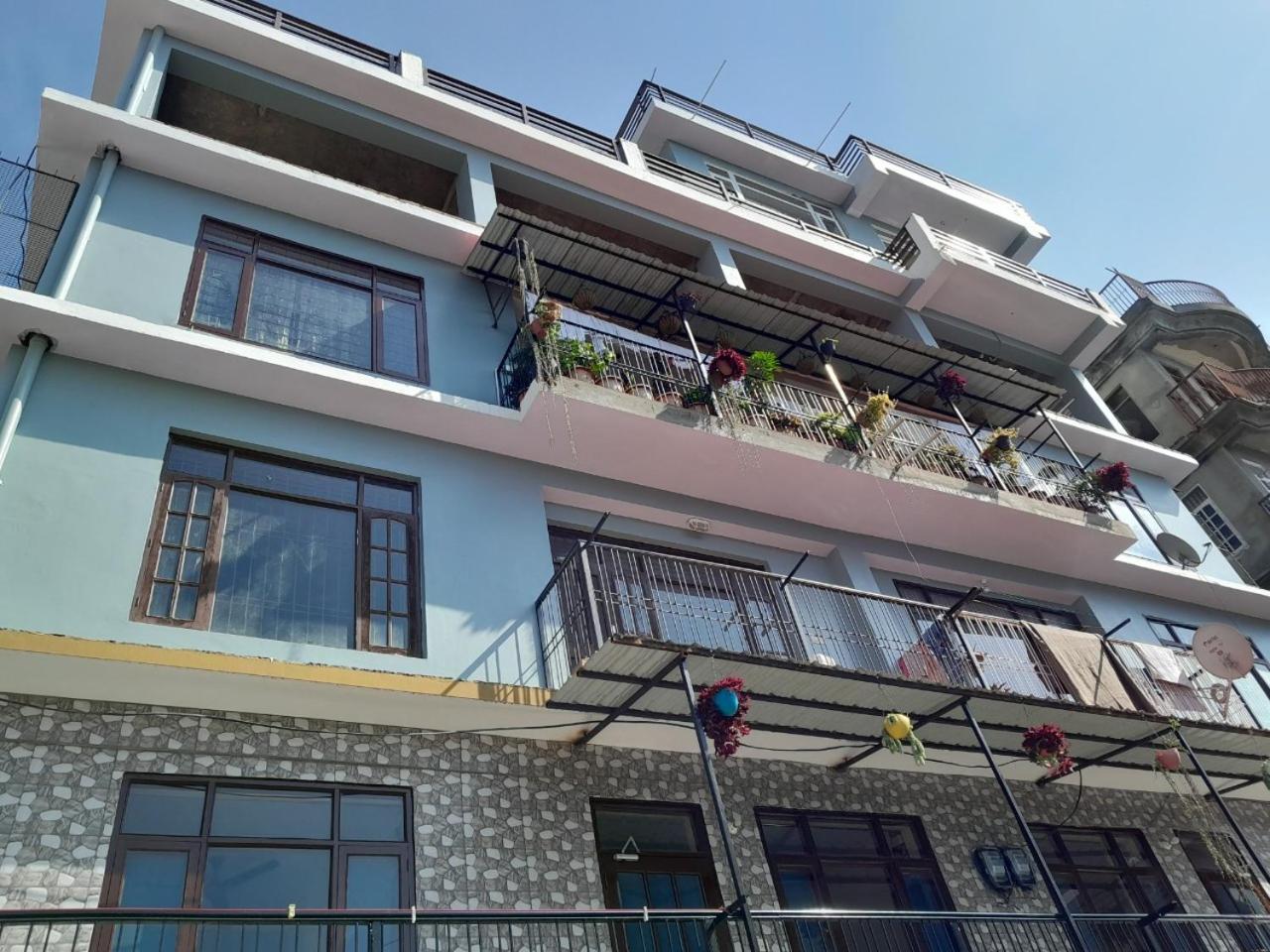 Mountain And Peace Apartment Shimla Exterior foto