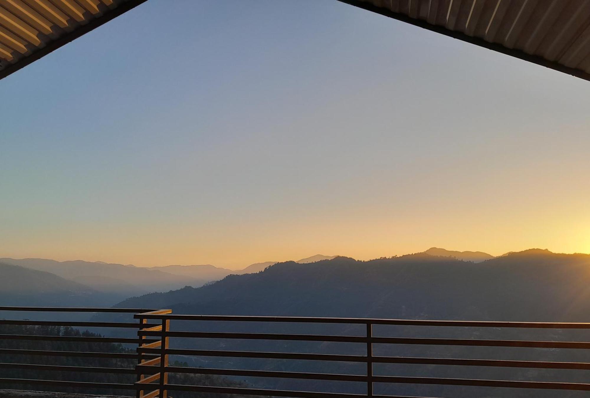Mountain And Peace Apartment Shimla Exterior foto