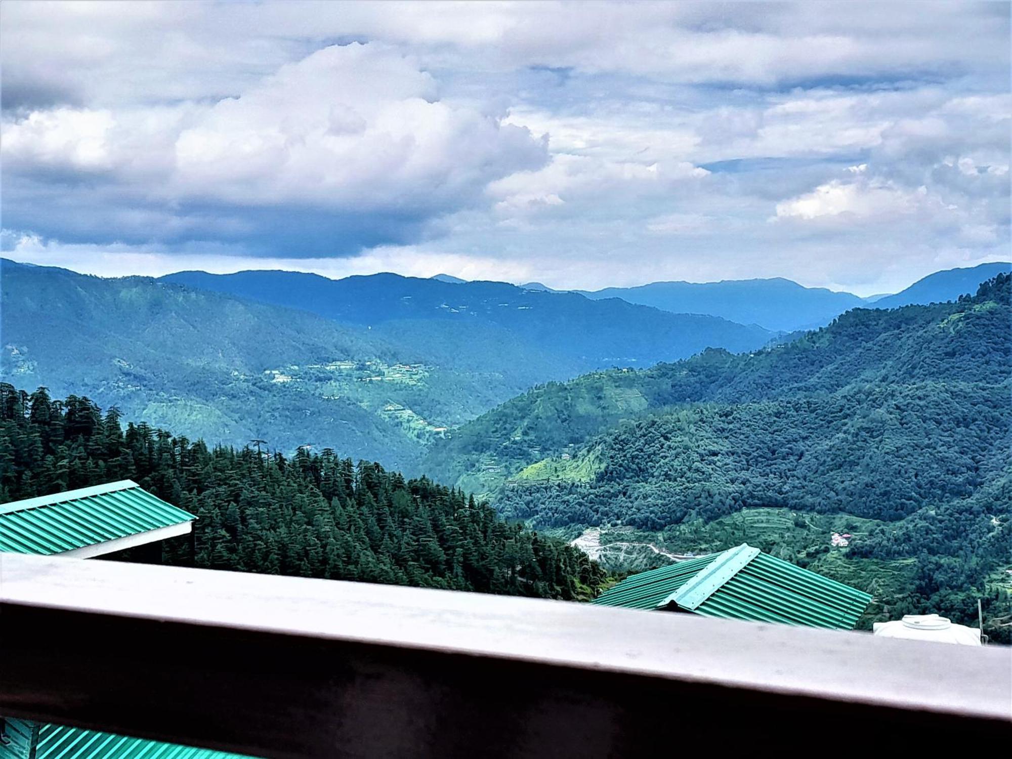 Mountain And Peace Apartment Shimla Exterior foto